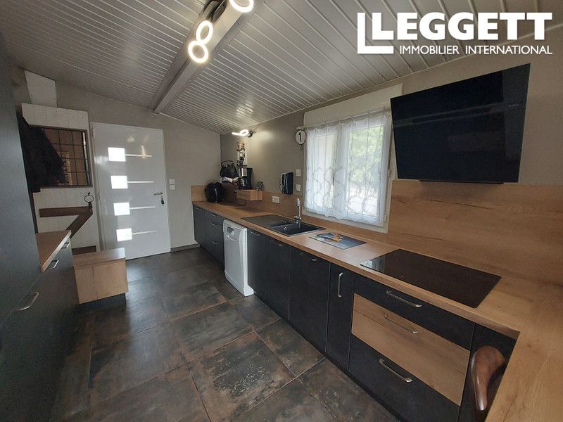 Property photo 3 of 10