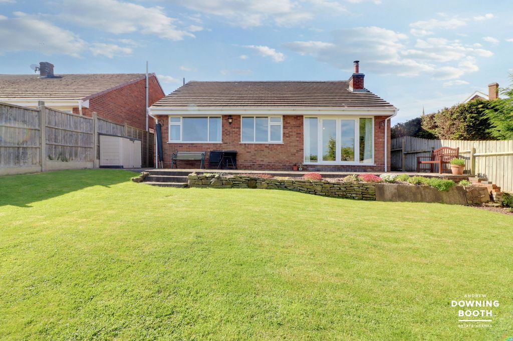 Property photo 2 of 23