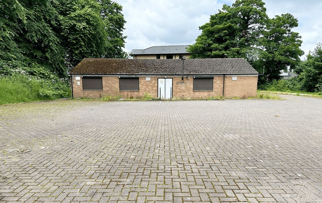 Property photo 1 of 7 Image 2