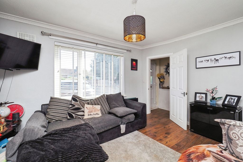 Property photo 3 of 16 Pbox-Img.Jpg