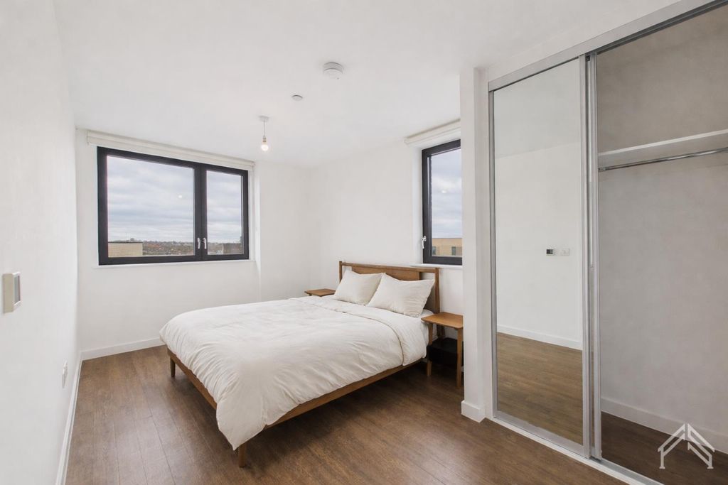 Property photo 3 of 19 3.Png