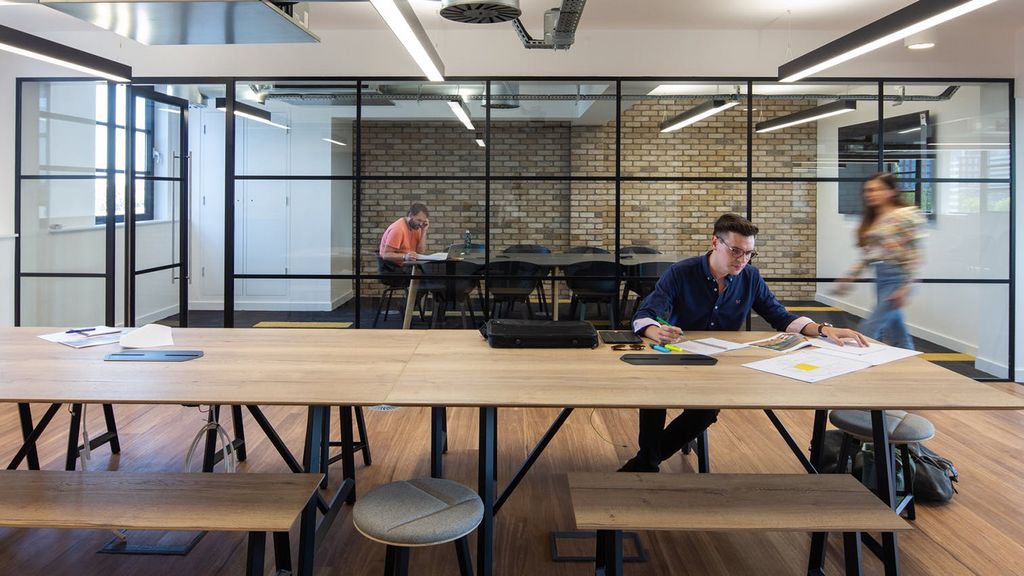 Property photo 3 of 13 Hythe House Shepherds Bush Rd Hammersmith W6 Office 1.Jpg