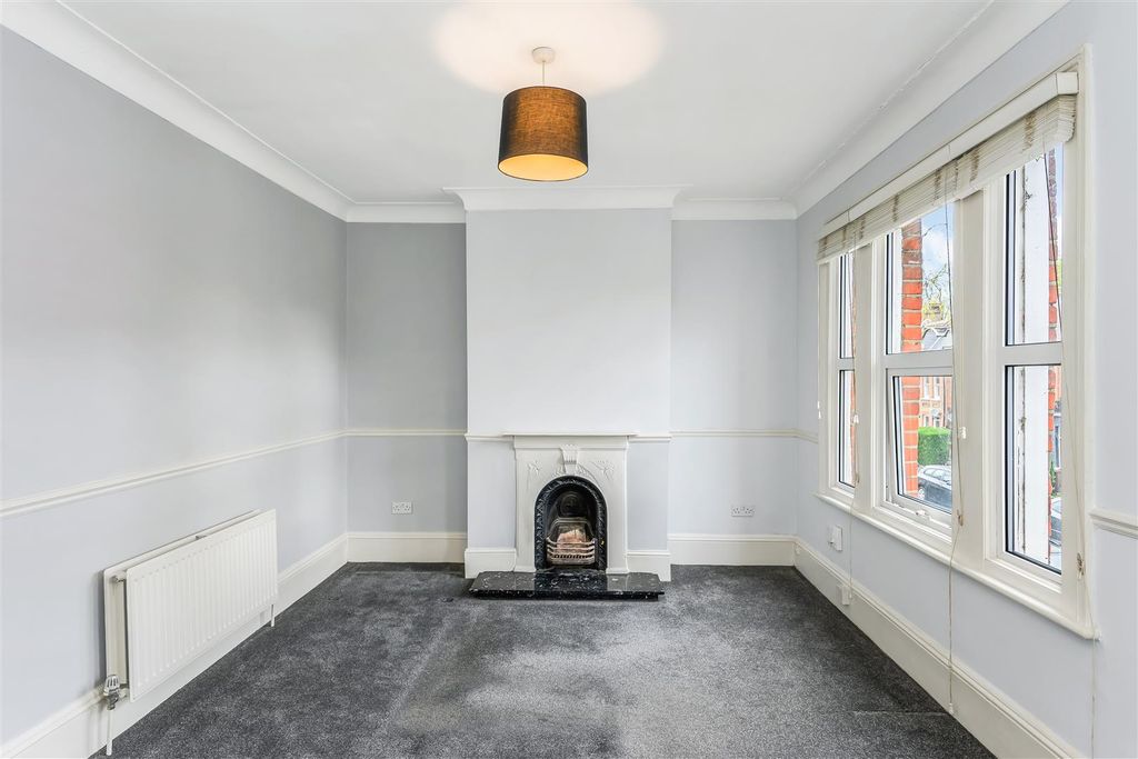 Property photo 2 of 18