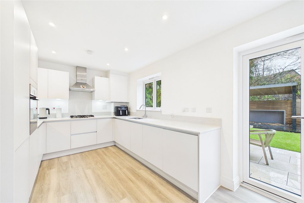 Property photo 2 of 13 Picture No. 09