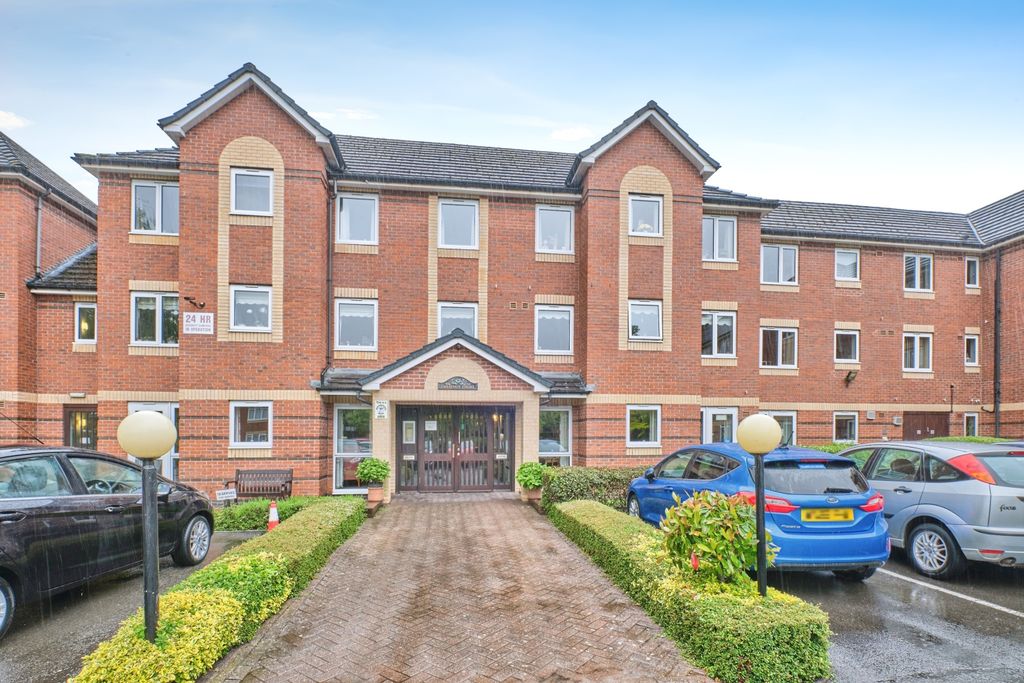 Property photo 1 of 14 General View