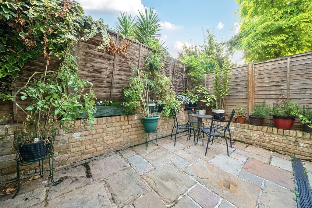 Property photo 2 of 14 Picture No. 04