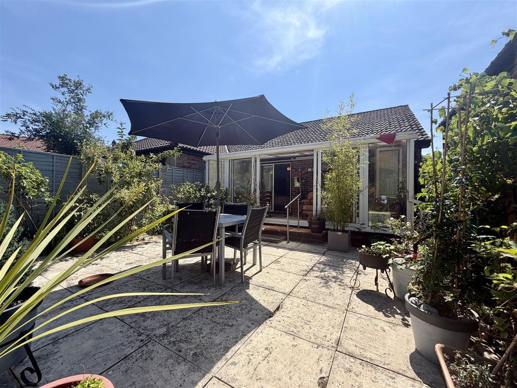 Property photo 3 of 17