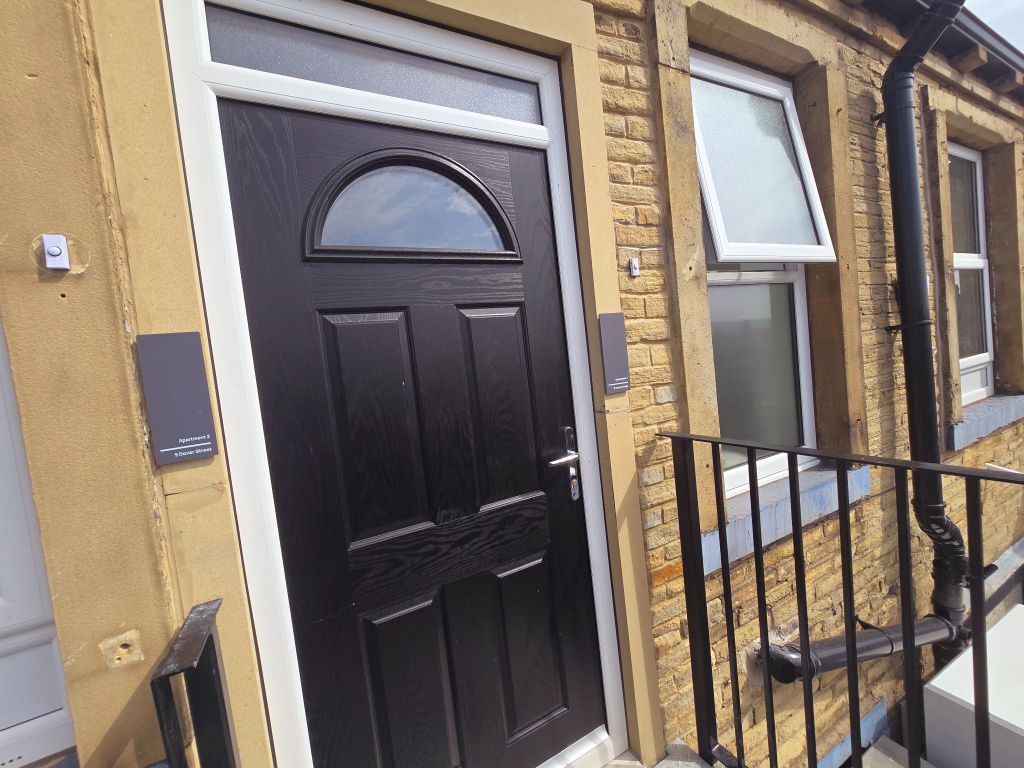 Property photo 3 of 10 Photograph 29