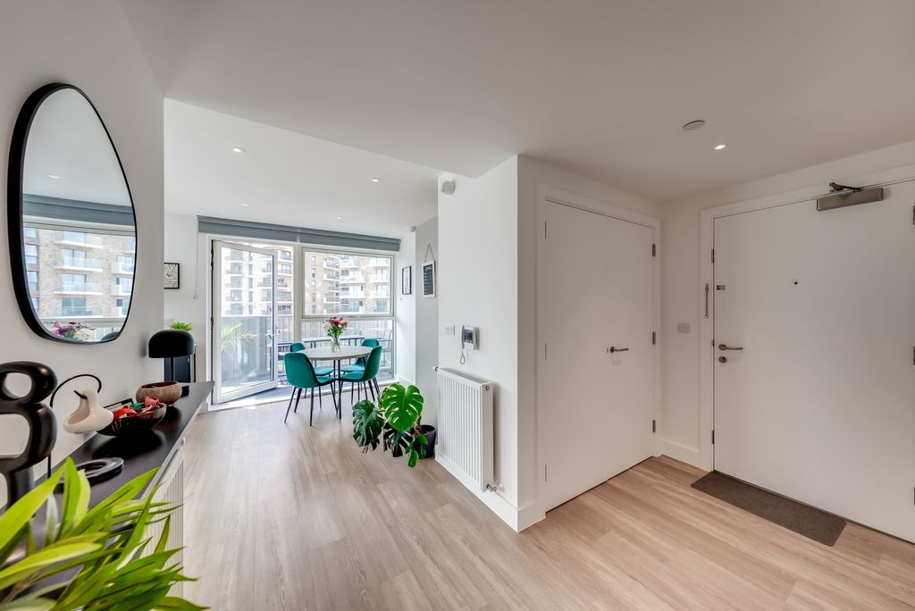 Property photo 3 of 30 A7S06402Hdr