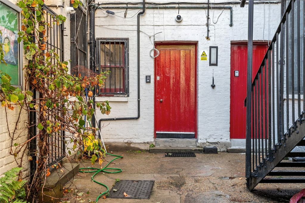 Property photo 1 of 7 Picture No. 05