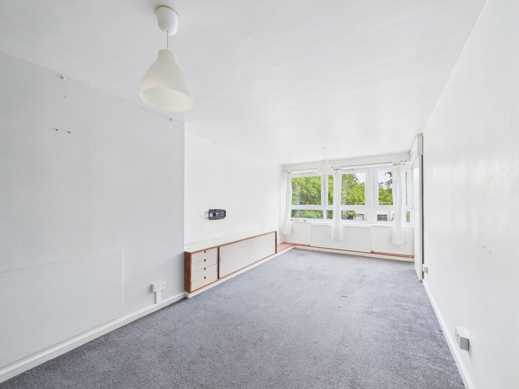 Property photo 3 of 7 Cam03750G0-Pr0104-Still005