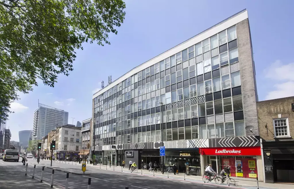 Property photo 1 of 5