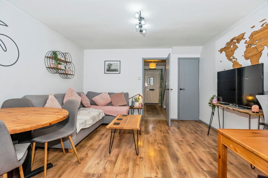 Property photo 3 of 15 Living / Dining Room