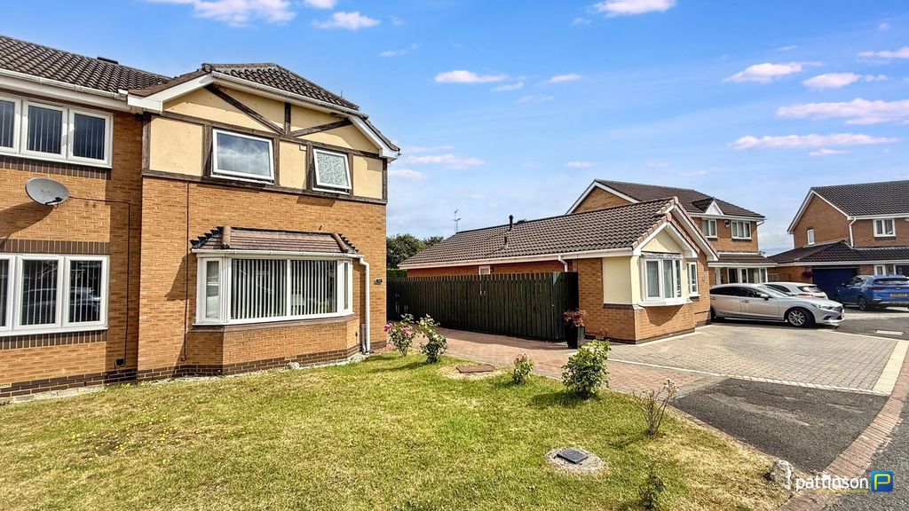 Property photo 1 of 27