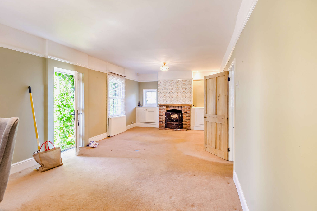 Property photo 3 of 14