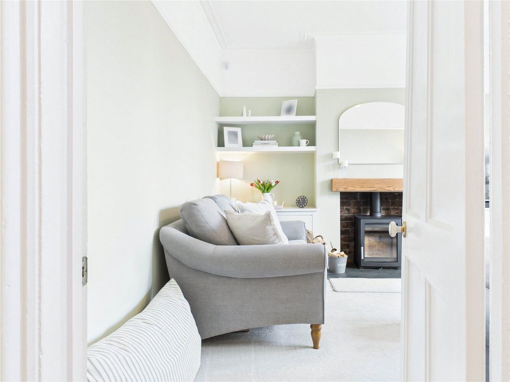 Property photo 3 of 26 Picture No. 27