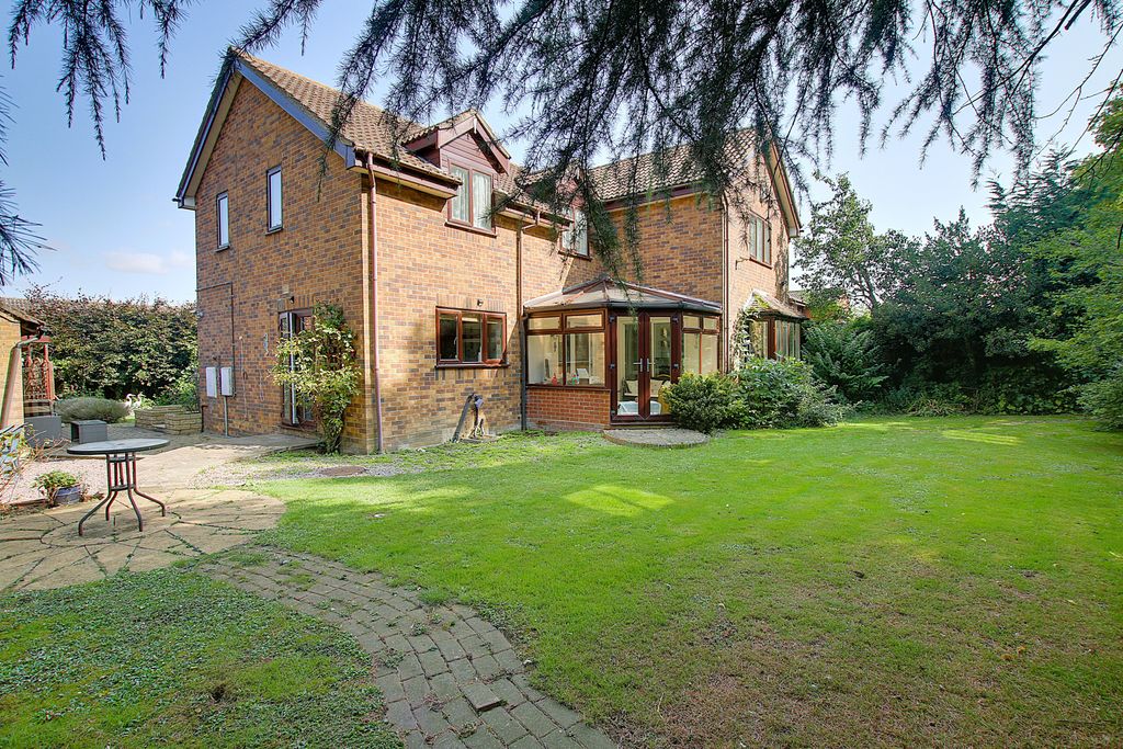 Property photo 1 of 34