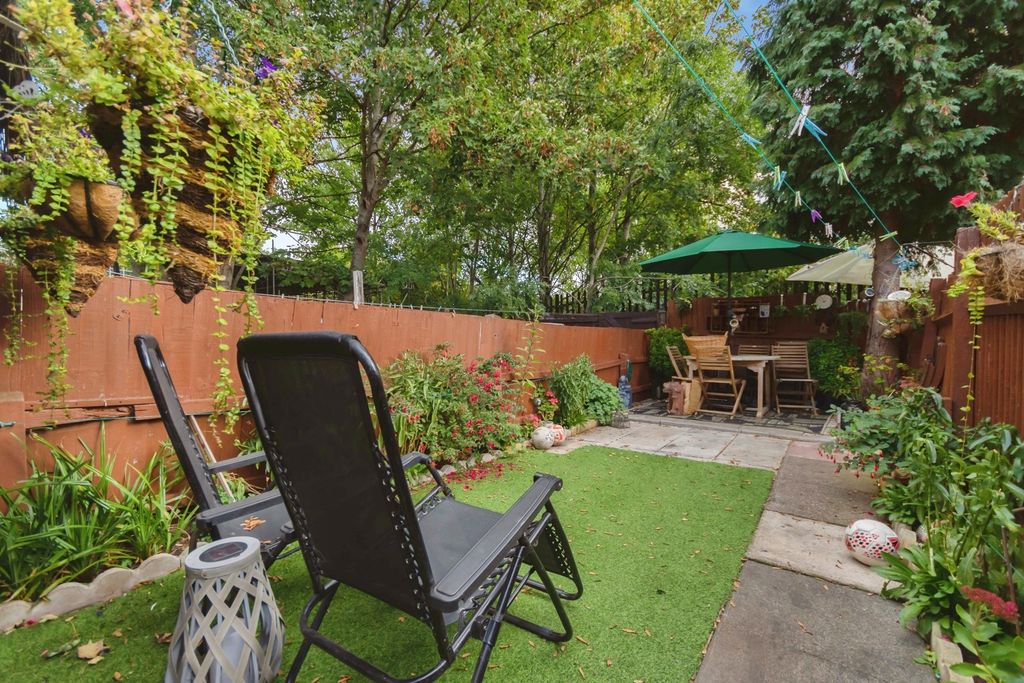 Property photo 3 of 14 Pbox-Img.Jpg