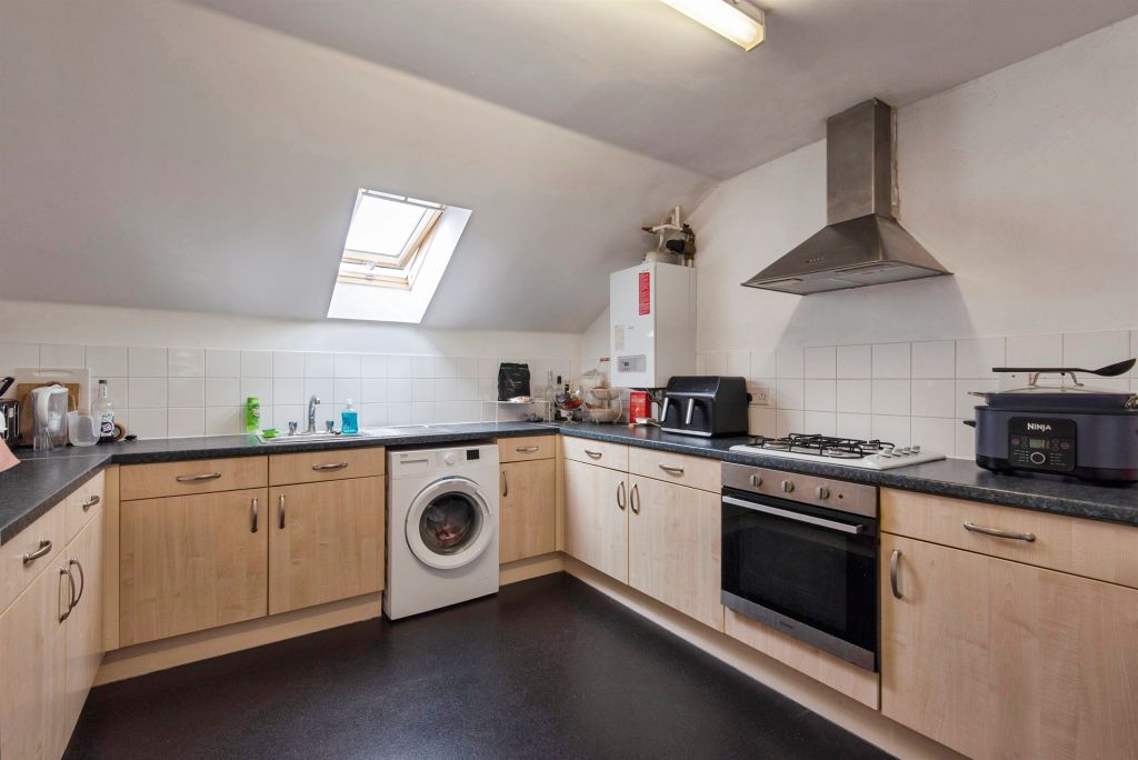 Property photo 3 of 13