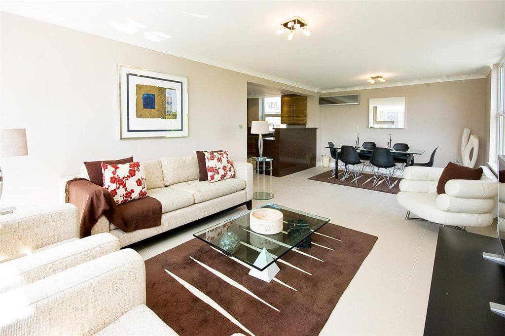 Property photo 2 of 9 Reception Room