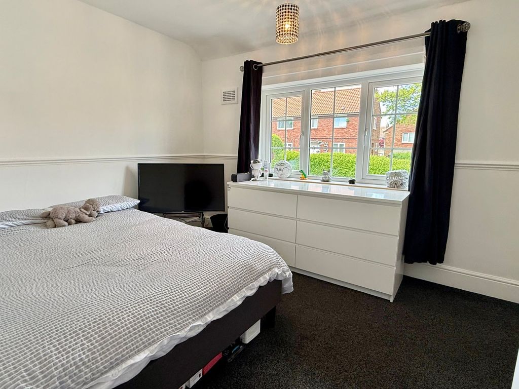 Property photo 3 of 9 Bedroom Two