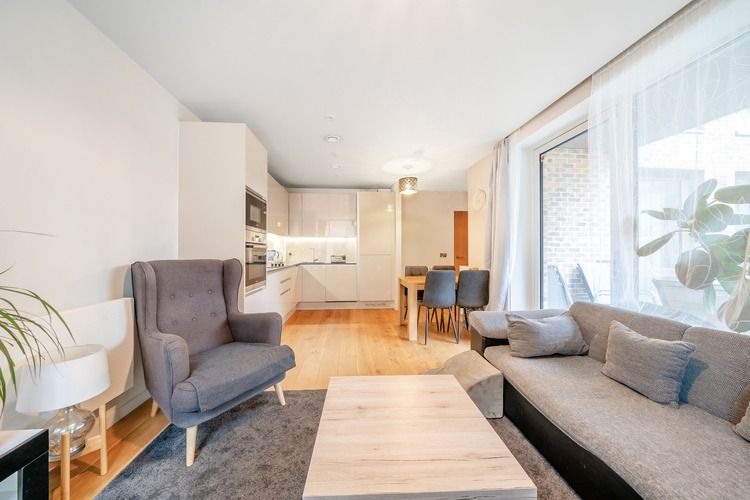 Property photo 2 of 14 Image 2