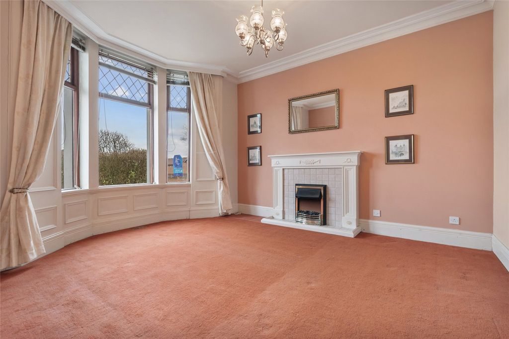 Property photo 2 of 28 Picture No. 07