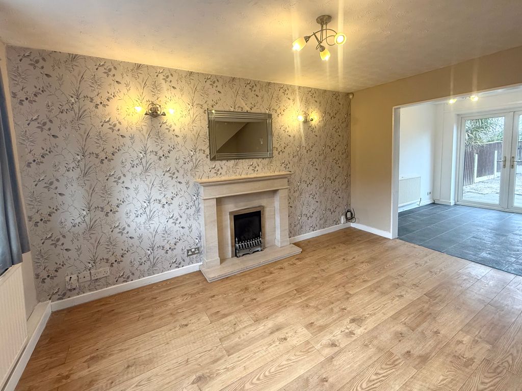 Property photo 2 of 17 Img_2475