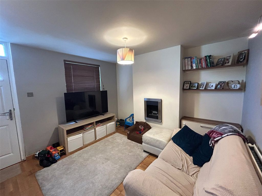 Property photo 2 of 7 Picture No. 13