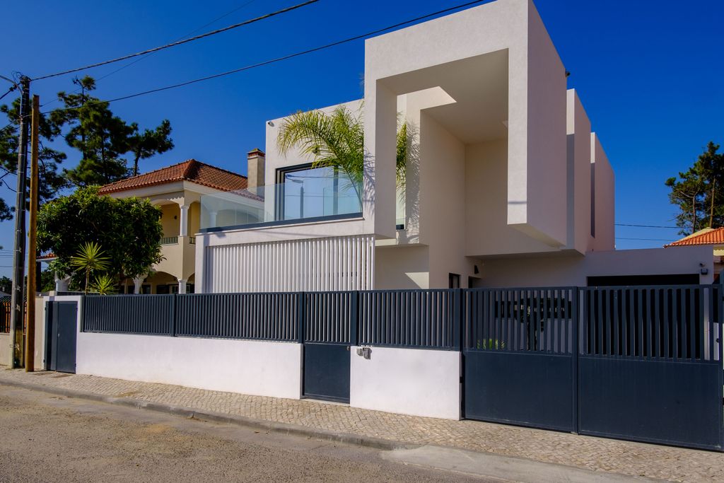 Property photo 1 of 49