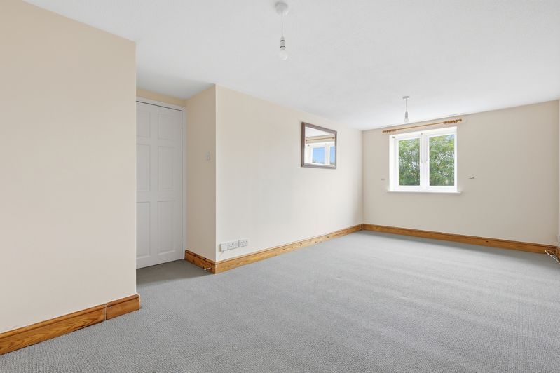 Property photo 3 of 11 Photo 6