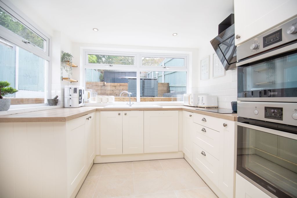 Property photo 3 of 19 Mw26-2044