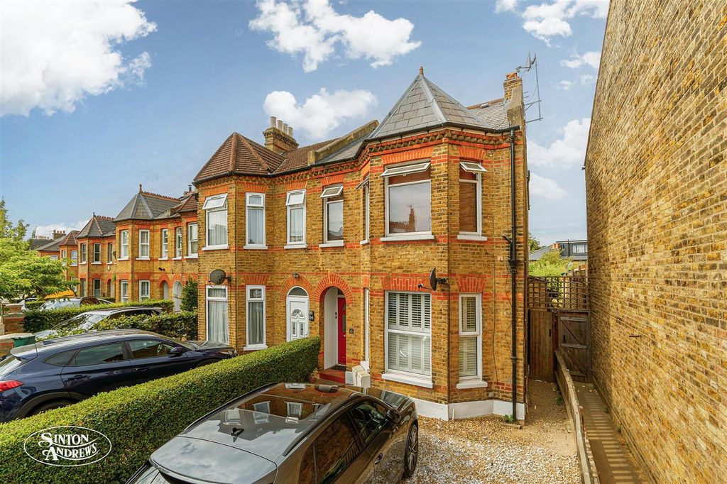 Property photo 1 of 12 Gff - 62 Coldershaw Road-1.Jpg
