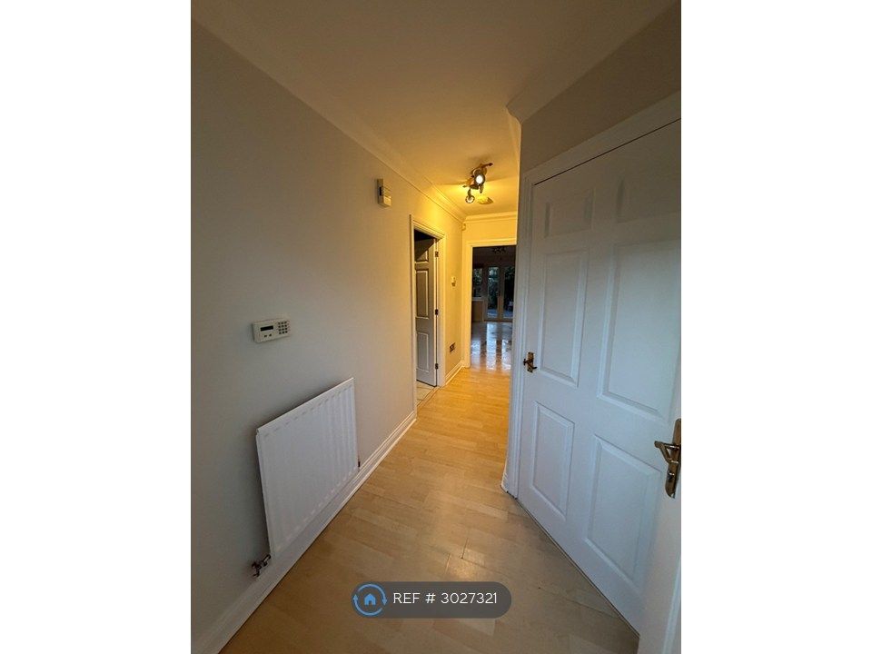 Property photo 2 of 13 Entrance Hallway