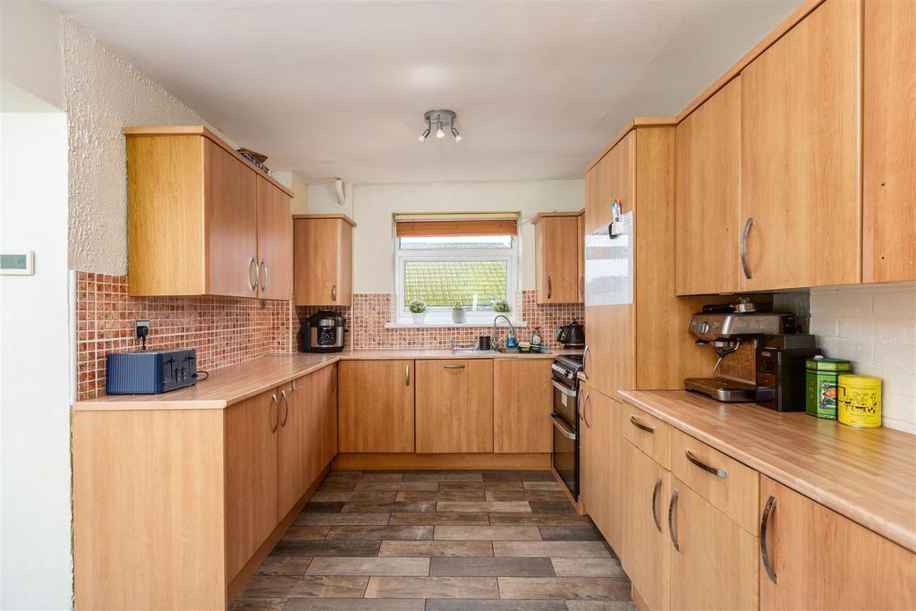 Property photo 3 of 18 Cz0A6093-Edit.Jpg