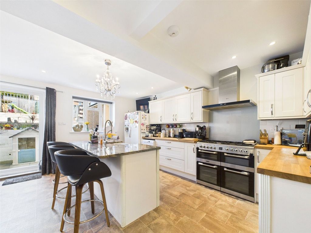 Property photo 2 of 16 Picture No. 09