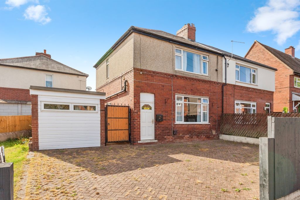 Property photo 1 of 17