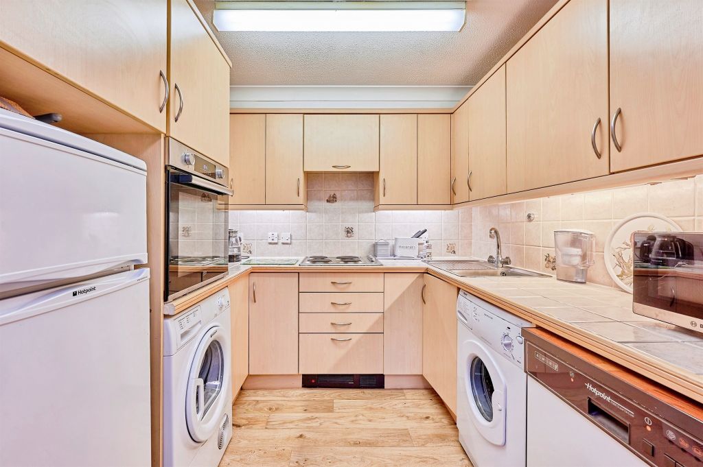 Property photo 3 of 12