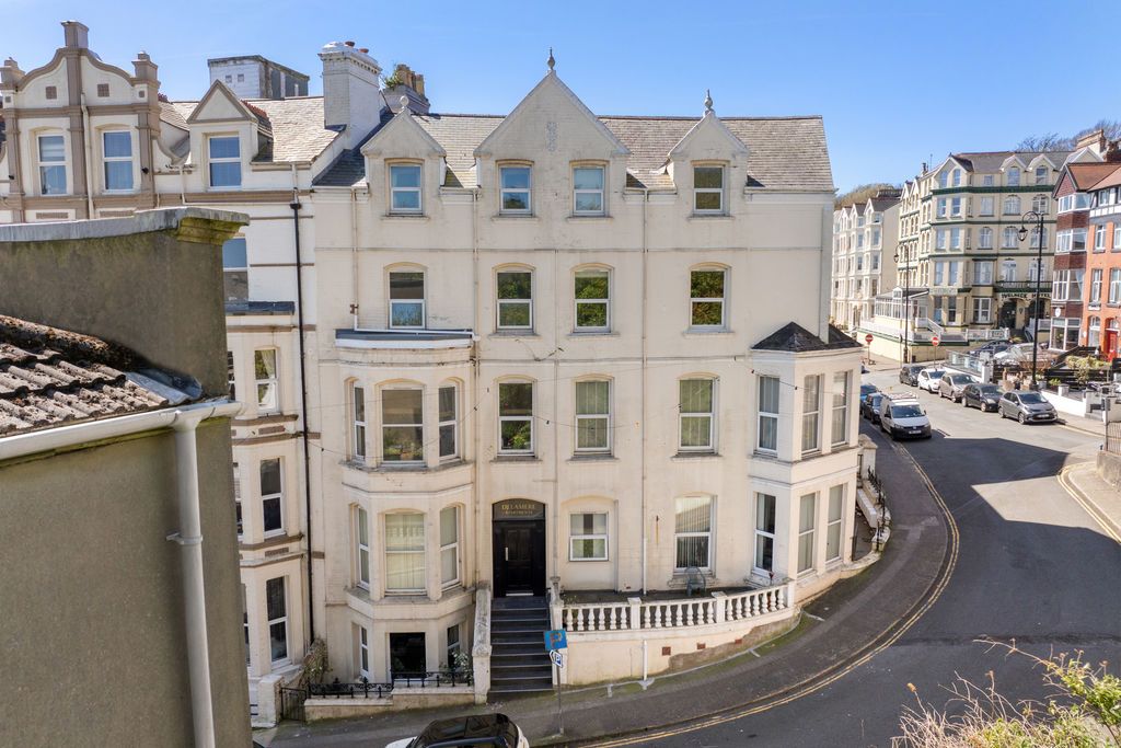 Property photo 1 of 14 9 Delamere Apartments