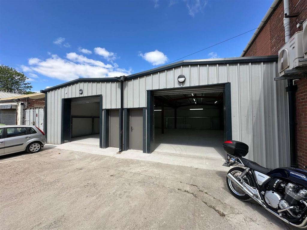 Property photo 1 of 8 Grecian Street Units