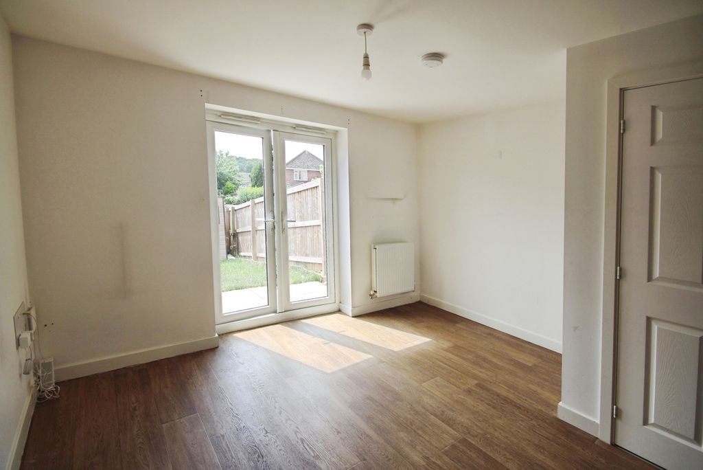 Property photo 2 of 16 Pbox-Img.Jpg