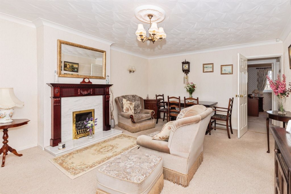 Property photo 3 of 18