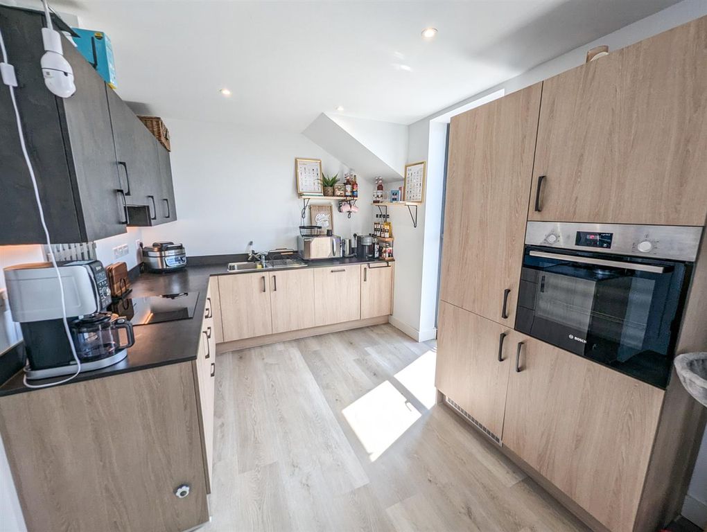 Additional image 5 of 2 bed flat for saleRoman Road, Corby NN18