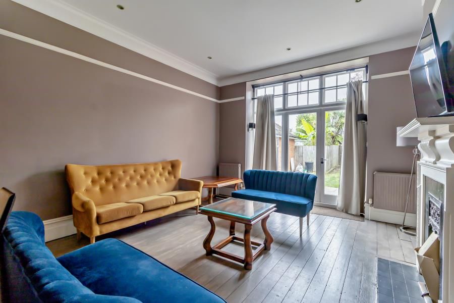 Property photo 3 of 10