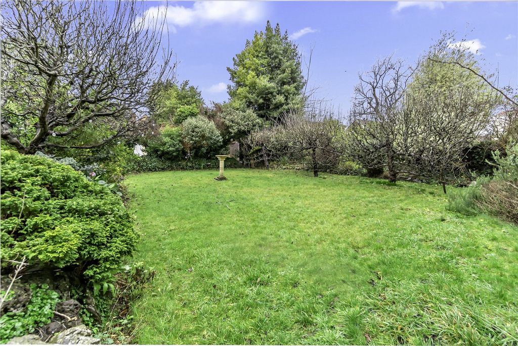 Property photo 2 of 14 Picture No. 31