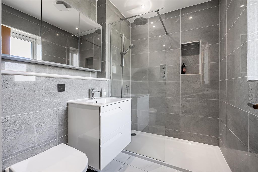 Additional image 23 of 4 bed detached house for saleBullocks Lane, Hertford SG13