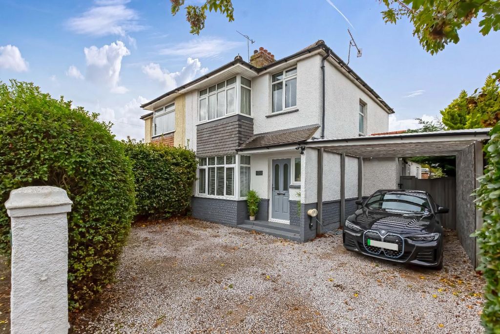 Property photo 1 of 21 Grinstead Lane_21.Jpg