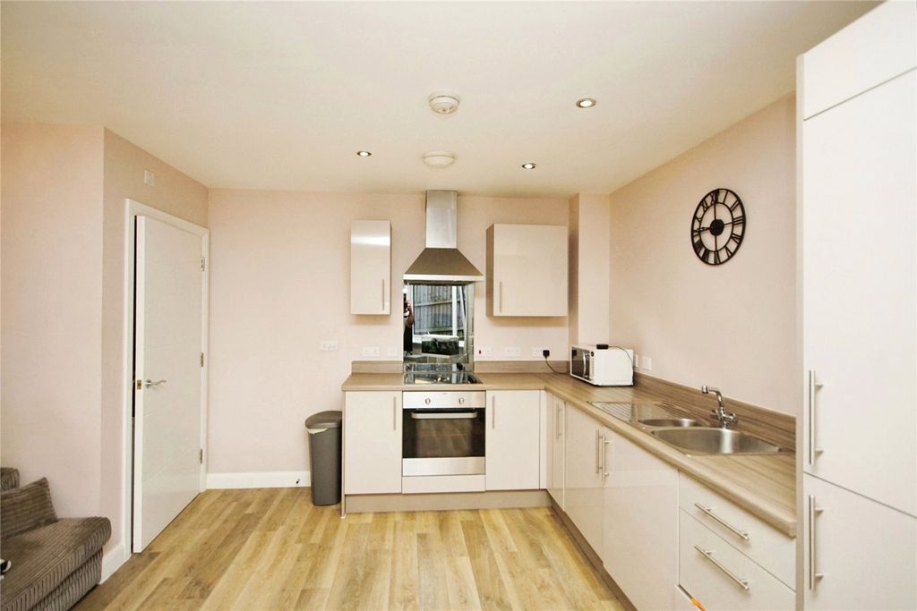 Property photo 3 of 15 Photography
