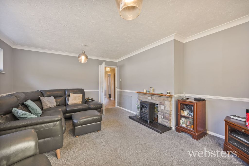 Property photo 3 of 22