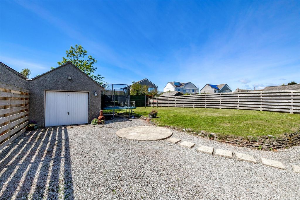 Property photo 3 of 18 0012.Jpg